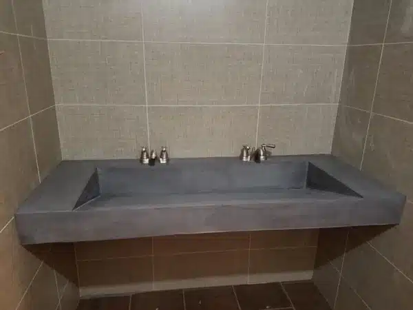 Double Concrete Vanity - Ramp sink