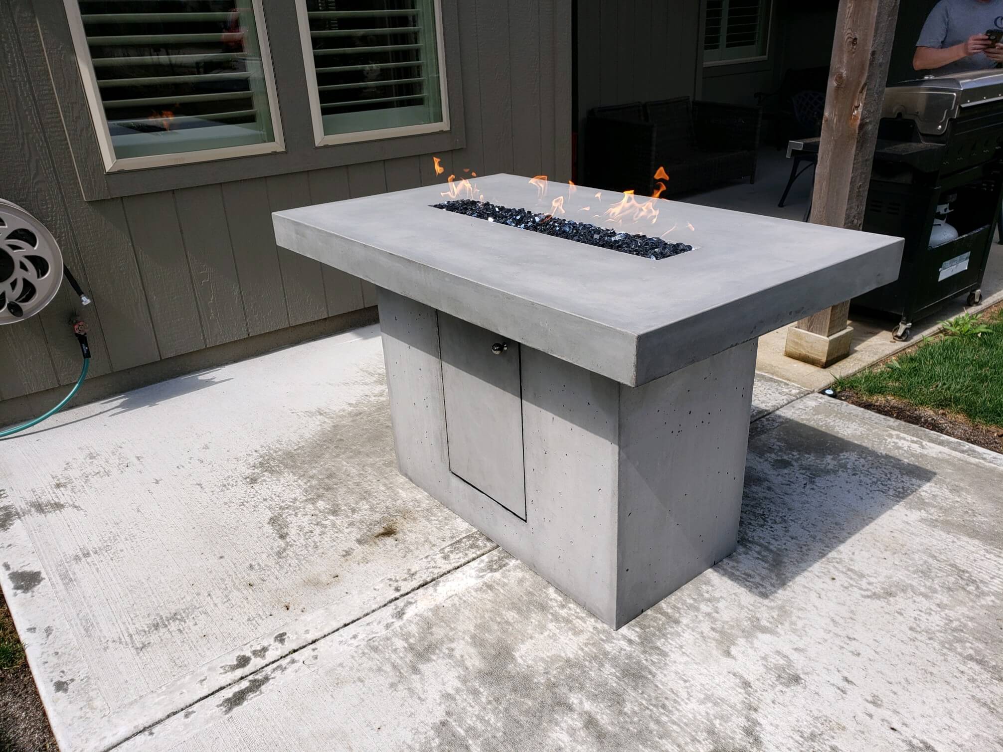 elevated outdoor gas concrete firepit