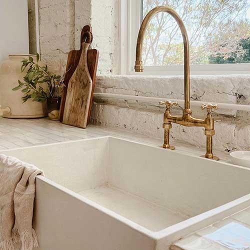 concrete-sink-in-elegant-kitchen