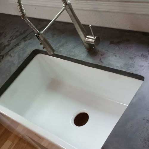 kitchen-sink-concrete-counter